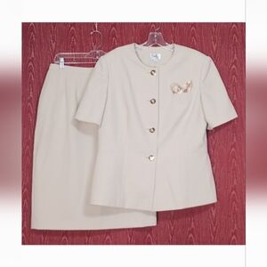 EMILY 2 Piece Beige Collarless Short Sleeve Button Up Skirt Suit Women's Sz 14